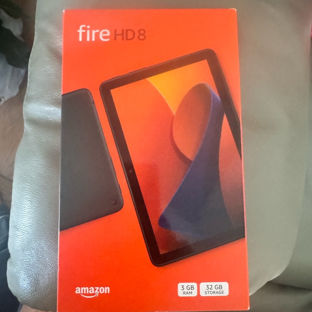 NEW Amazon fire hd 8 tablet